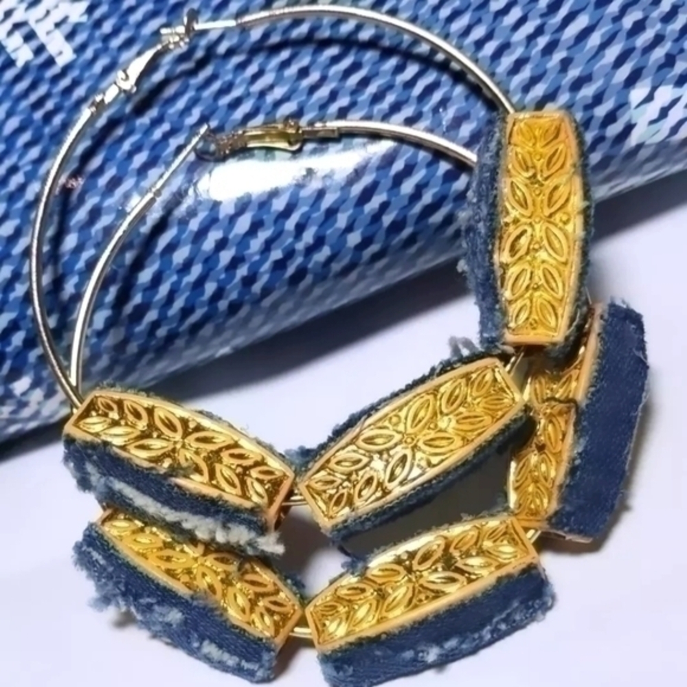 Tasty Raw Edge Denim 
Wandi Hoop Earrings